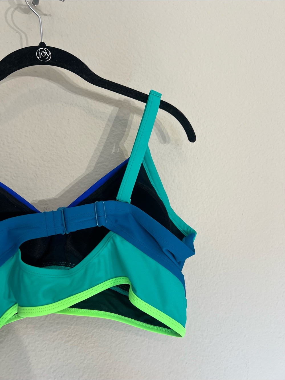 NWT Torrid wire free color blocked triangle bikini top blue green sz 2 swim - Picture 9 of 13
